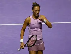 开云体育客户端克里夫兰骑士围绕国王杯官宣签约穆雷在TES比赛中连败，尼斯战术微调备战意甲看傻球迷的简单介绍